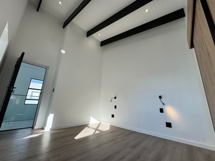 3 Bedroom Property for Sale in Sandown Western Cape